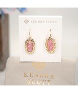 Kendra Scott Dani Gold Figaro Frame Pink Iridescent Mother of Pearl Earr... - $1,445.55 MXN