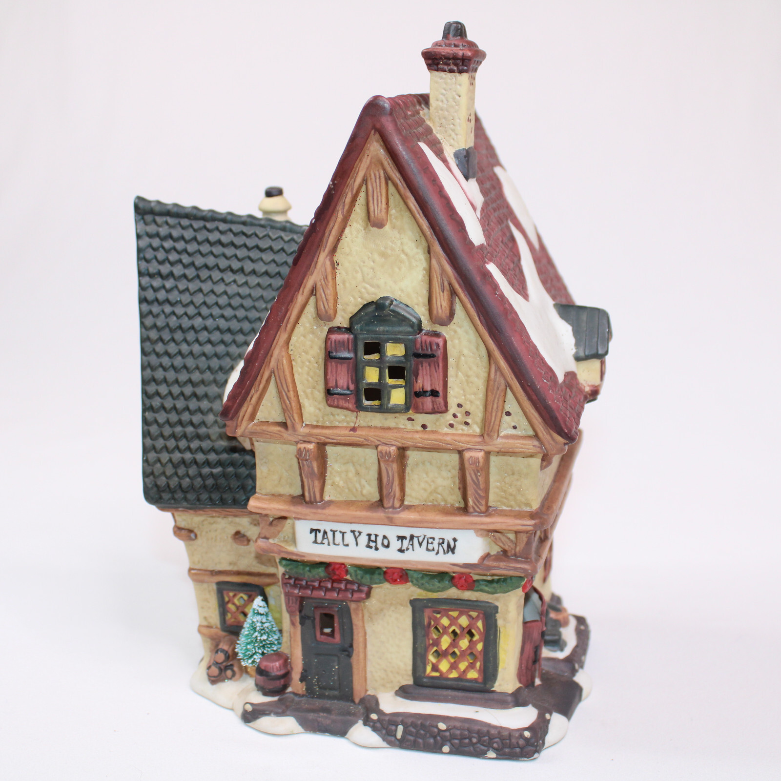 Vintage Santas Workbench Towne Series Tally Ho Tavern Christmas Village ... - $15.48