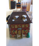 BANK CHRISTMAS CERAMIC HOUSE, LIGHTED - £30.09 GBP