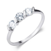 3-Stone 1/3 Carat CZ Fashion Wedding Band RING White Gold Plated SIZE 5-9 - $439.70 MXN