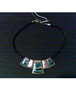 CHICO&#39;S SIGNED NECKLACE Silvertone Metal Medallion, Turquoise, &amp; Black  - £5.55 GBP