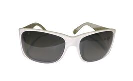 Chanel 5083-H White Sunglasses CC Logo Mother of Pearl Italy Vintage image 2