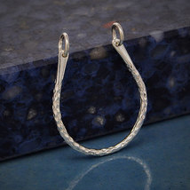 Sterling Silver Hammered U Shape Pendant Festoon 25x19mm - $392.30 MXN