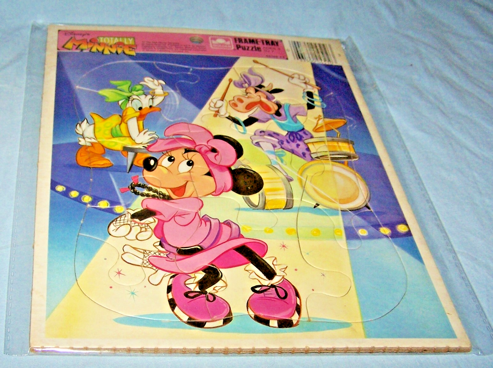 Vintage Golden Frame-Tray Puzzle-WD-Totally Minnie-Dancing and Drumming - $9.50