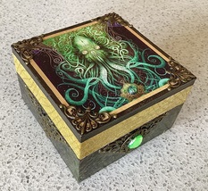 Lovecraft/Cthulhu Tentacled Creature Style Themed Trinket Box- Small Ver... - $10.75