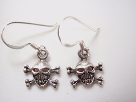 Halloween Skull and Crossbones Dangle Earrings 925 Sterling Silver Small - £5.74 GBP
