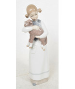 Lladro Girl With Lamb 1010 Porcelain Figurine 8.5&quot; - $1,103.22 MXN
