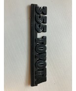 355 TOYOTA TACOMA TUNDRA FJ CRUISER 4RUNNER RAV4 EMBLEM LOGO BADGE SIGN - $277.80 MXN