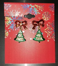 Christmas Holiday Winter Christmas Tree &amp; Bow Goldtone Post Earrings - New - £9.03 GBP