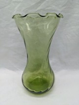Vintage MCM Emerald Green Glass Swirl Flower Vase 7&quot; X 4&quot; - £24.92 GBP