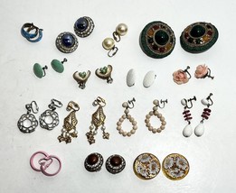 Lot Of 15 Pair Eclectic Mix Of Clip On Earrings, VINTAGE-NOW - £10.97 GBP