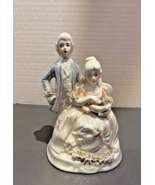 Vintage Porcelain Figurine Rococo Couple Lace Trim Floral Accents Decor - €7,31 EUR