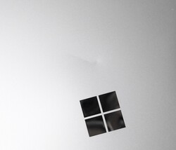 Microsoft Surface Laptop 4 1958 13.5" AMD Ryzen 5 R Edition 8GB RAM 256GB ISSUE image 6