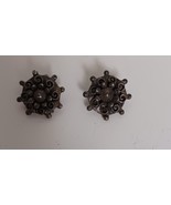 VINTAGE Barclay Floral Design Clip-On Earrings Silver Tone Marked - $370.44 MXN
