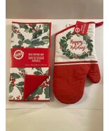 Christmas 2 pc dish drying mat kitchen holly oven mitt foliage Happy Hol... - $23.45 CAD
