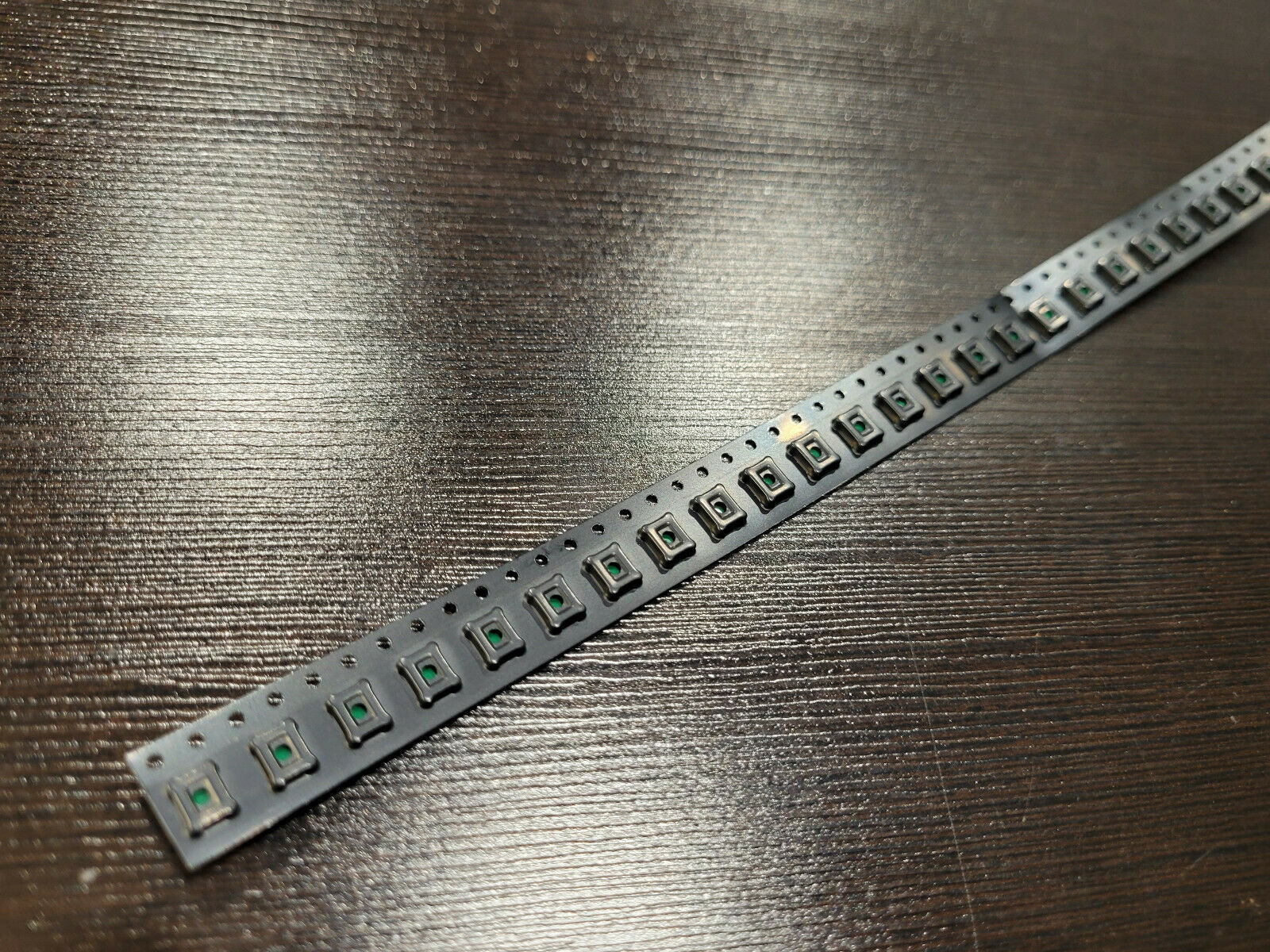 (25PCS) LMX2331LSLBX  LMX2331 Dual Frequency Synthesizer NSC NATIONAL NE... - $9.75