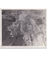 Vintage 8x10 Photograph 1940s Air Force Paratroopers In Flight - $18.47