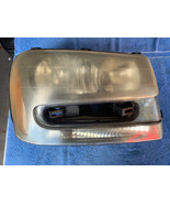 2002 - 2009 CHEVY TRAILBLAZER RH PASSENGER SIDE HEADLIGHT LAMP OEM - $2,200.07 MXN