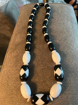 Vintage Retro 60s/70s Black and White Necklace - £21.11 GBP
