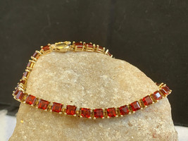 10K Yellow Gold Bracelet 9.7g Fine Jewelry 7.25&quot; Garnet Color Stones Box Clasp - £463.50 GBP