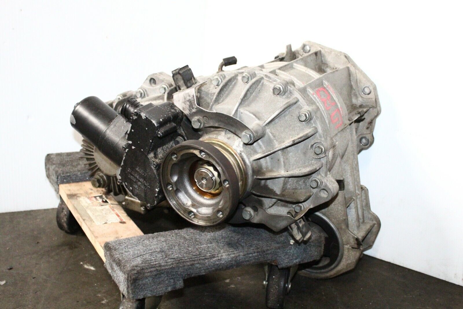 2003-2005 LAND ROVER RANGE HSE TRANSFER CASE P2016 - $257.99