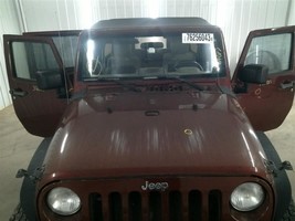 Hood Flat Center Fits 07-12 WRANGLER 104480374 - $5,559.86 MXN