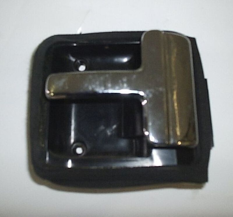 1991 Lincoln Continental 3.8L Right Rear Interior Door Handle - $7.88