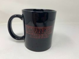 Stranger Things “Friends Don’t Lie” 20 Oz Ceramic Mug Nwt - £14.47 GBP
