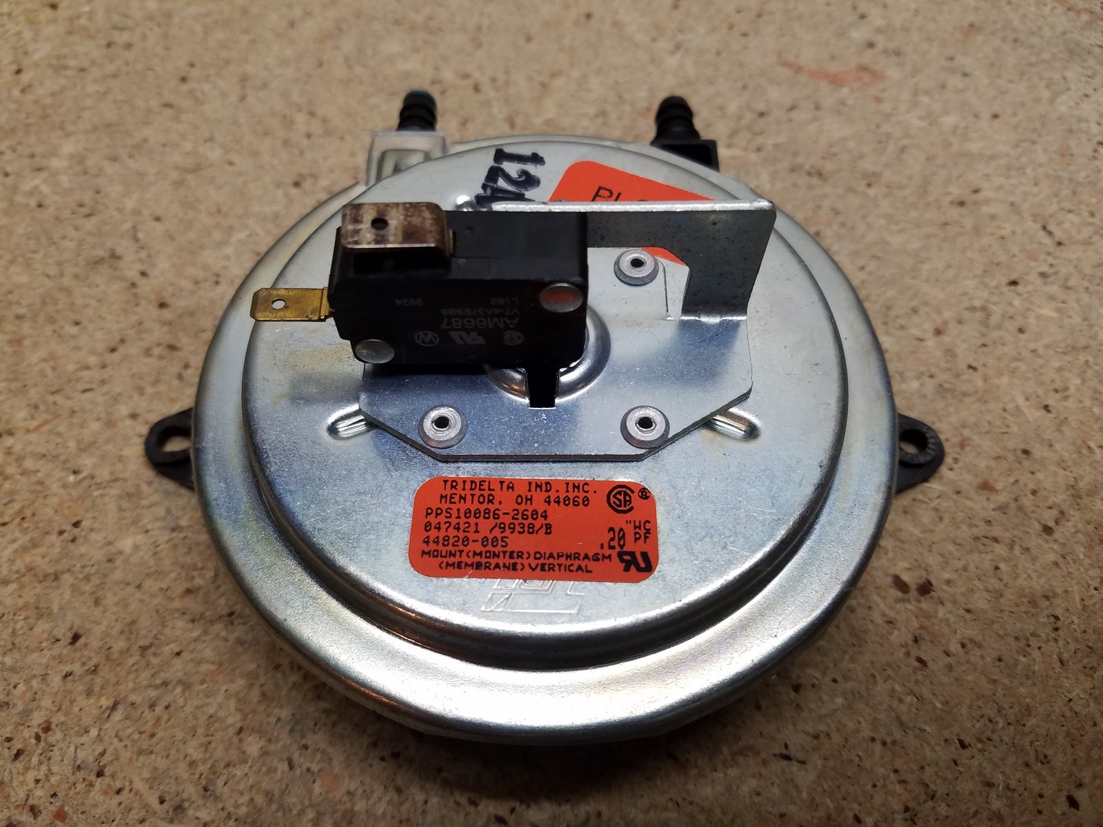 Armstrong oem furnace pressure switch 44820-005 - $30.00