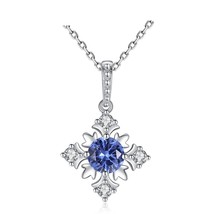 Snowflake Pendant Necklace made with Cubic Zirconia in 925 Sterling Silver - £45.76 GBP