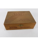 Vintage SANO BELVEDERES CIGARS WOODEN CIGAR BOX 15 Cent w/ Latch - $10.40 CAD