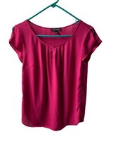 Roz &amp; Ali  Womens Hot Pink Blouse Size XS Round Neck Pleats Cap Sleeve - £9.11 GBP