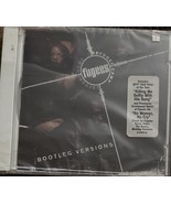 Fugees - Refugee Camp Bootlet Versions CD SEALED NEW- Hype Sticker - €7,74 EUR Fugees - Refugee Camp Bootlet Versions CD SEALED NEW- Hype Sticker - €7,74 EUR