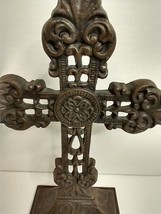 Vintage Free Standing Mantle Alter Top Pedestal Crucifix Cross Cast Iron - £74.38 GBP