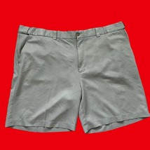 Oak Hill Mens Golf Shorts Beige Flat Front Belted Size 50 - $203.69 MXN