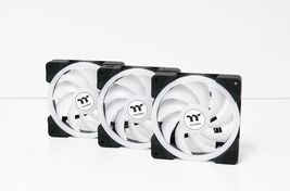 Thermaltake SWAFAN EX 12 ARGB PC Cooling Fan 120mm CL-F167-PL12SW-A 3-Pack image 2