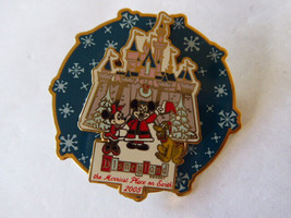 Disney Trading Pins 43112 DLR - Merriest Place on Earth 2005 (Mickey, Minnie - £14.75 GBP