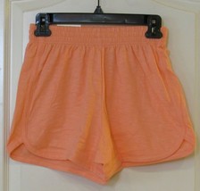 SO® High Rise Cozy Dolphin Shorts PEACH WEDDING Women&#39;s JR Sz S-M NWT MS... - $234.01 MXN