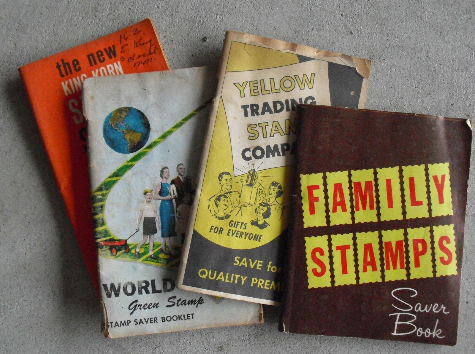 Lot of Vintage Miscellaneous Green Stamps in Books - $14.85