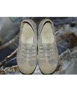 Skechers  Gray Walking Shoes Slip On 22468  Size 9.5 Women&#39;s - $207.27 MXN