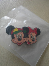 Disney&#39;s Mickey and Minnie Mouse head pin - $3.99