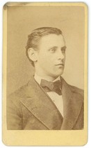 CIRCA 1870&#39;S CDV  Dashing Young Clean Cut Man in Suit &amp; Tie Marshall Boston, MA - £7.57 GBP