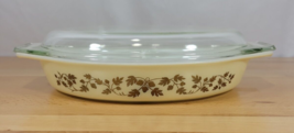 Vintage Pyrex Golden Acorn Ivory Divided Casserole Dish 1-1/2 Qt W/Lid MCM - £15.71 GBP