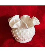 Vintage 1960’s Fenton Rose Bowl Hobnail Milk Glass Ruffled Top 3’’ Vase - $272.94 MXN Vintage 1960’s Fenton Rose Bowl Hobnail Milk Glass Ruffled Top 3’’ Vase - $272.94 MXN