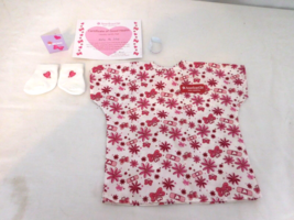 American Girl Doll Hospital Gown Socks Card  Get Better Outfit - $185.58 MXN