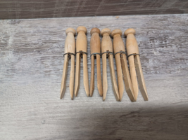 Vintage 6 Clothes Pins Weathered Round Top Wooden Laundry Crafts Hobby Outdoor D - $12.59