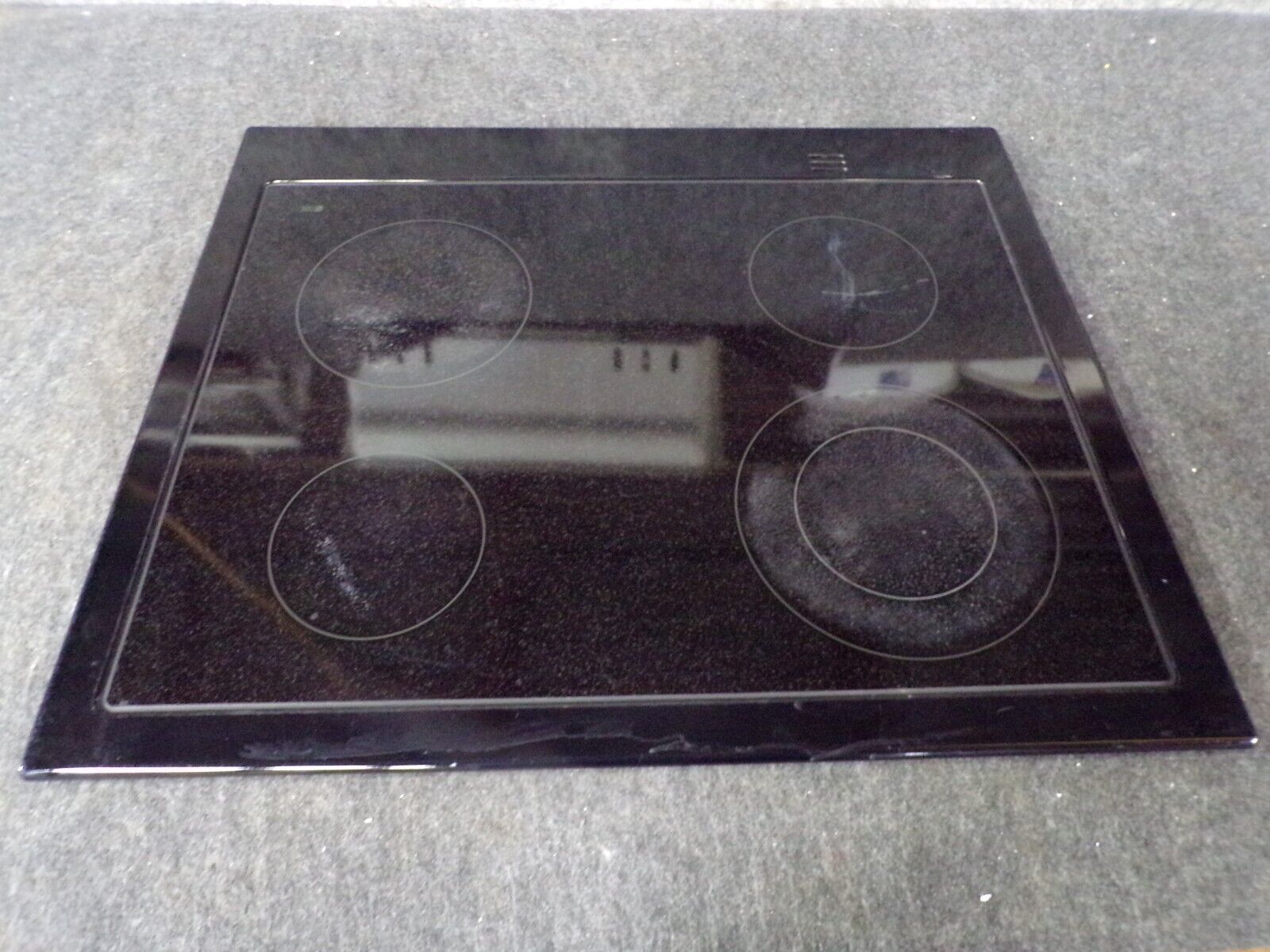 316166B Amana Range Oven Cooktop Black - $150.00