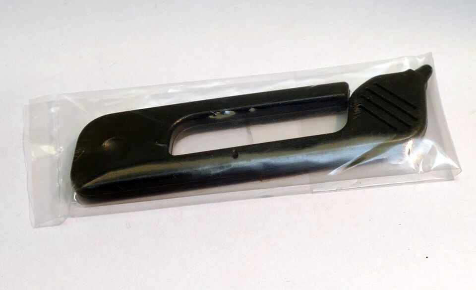 NIKON  COVER cap - $9.82