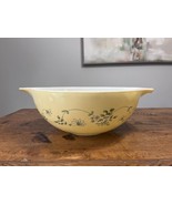 Vintage Pyrex 444 Shenandoah Cinderella 4 Quart Nesting Mixing Bowl Yellow - $17.75