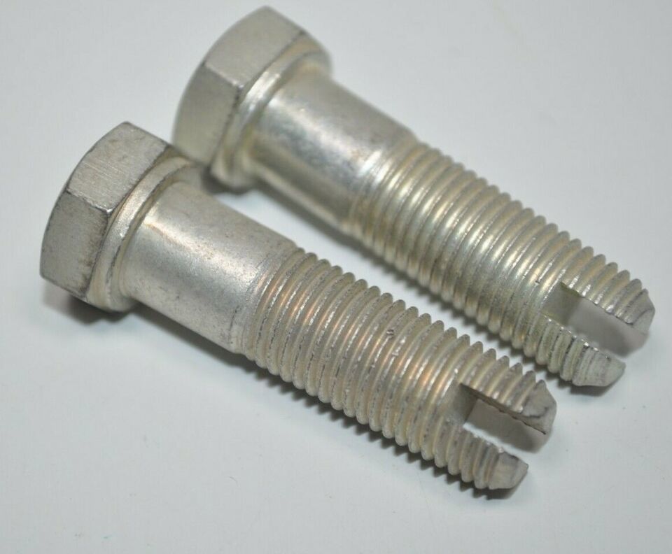 Lot of 2 NOS OMC Evinrude Johnson Screws Part# 302721 0302721 - $9.89